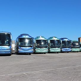 Autocares Aguilera parte delantera de autobuses