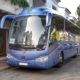 Autocares Aguilera buses de color azul