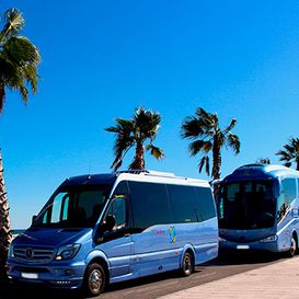 autobús en la playa