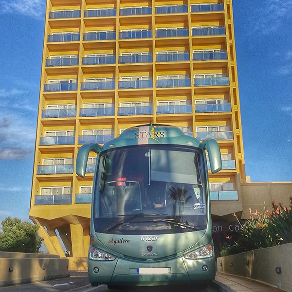 autobús estacionado