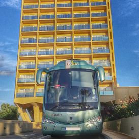 autobús estacionado